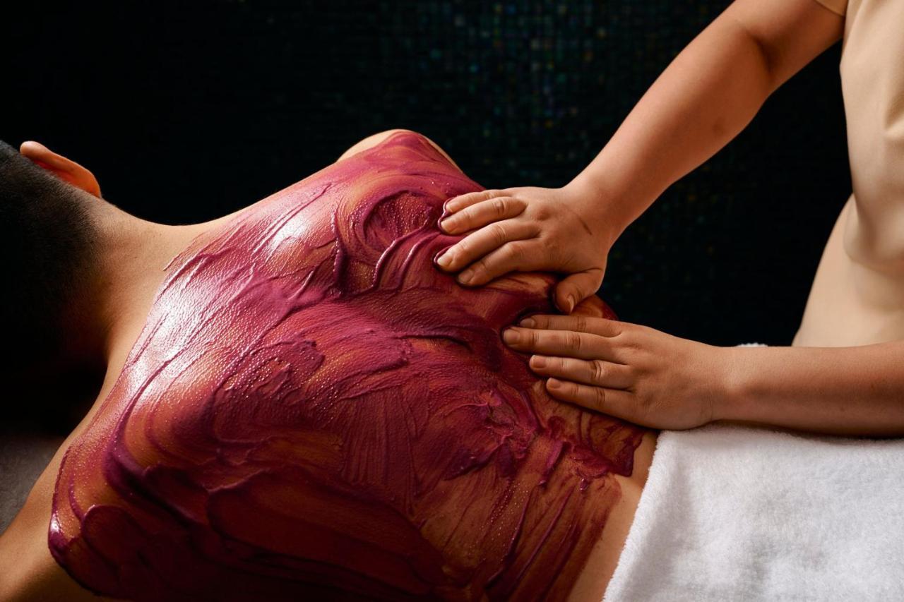 Sheraton Melbourne Hotel Exteriér fotografie A body wrap